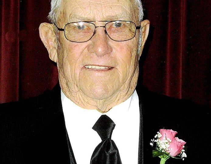 Kratchmer, Eldon Eugene Obituary Photo